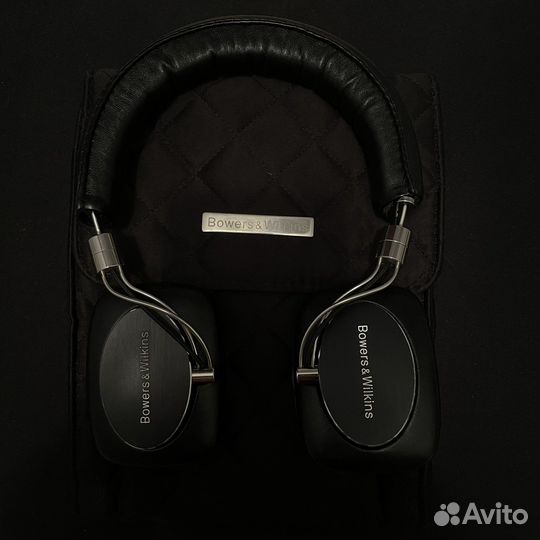 Bowers & Wilkins p5 s2