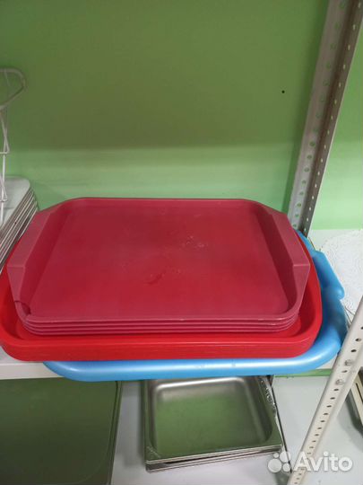 Подносы,ёмкости для товара