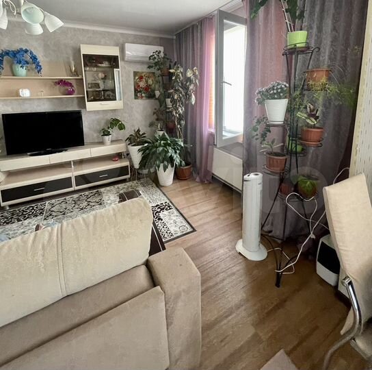 2-к. квартира, 50 м², 10/10 эт.