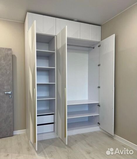 Шкаф в прихожую