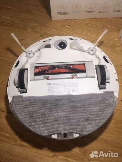 Робот-пылесос Xiaomi Mi Robot Vacuum-Mop Essential