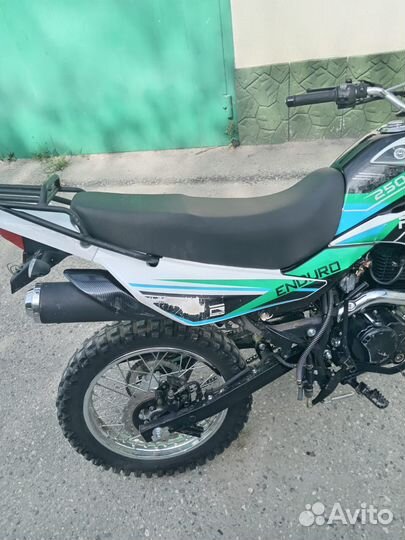 Эндуро мотоцыкл