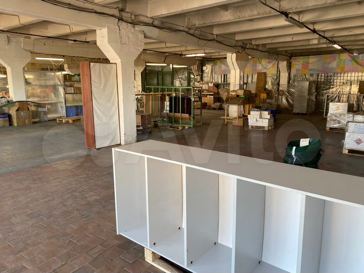 Склад, 555 м², пандус