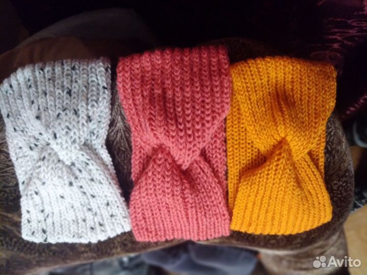 Повязка на голову вязаная