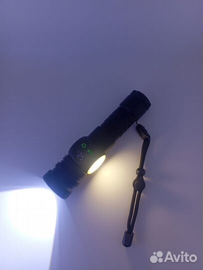 Мощный компактный фонарь с пауэрбанком №091