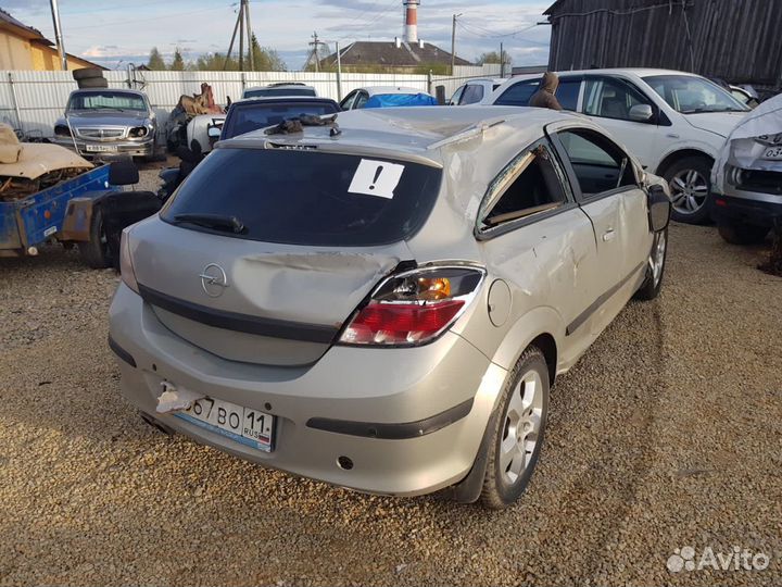 Opel Astra H заднее левое крыло