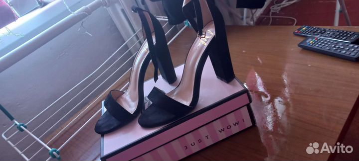 Продаю туфли