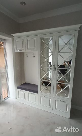 Шкаф в прихожую