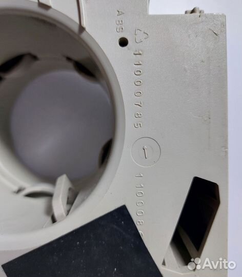 Блок выдачи стаканов