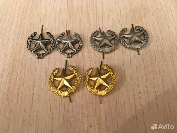 Петлицы, кокарды