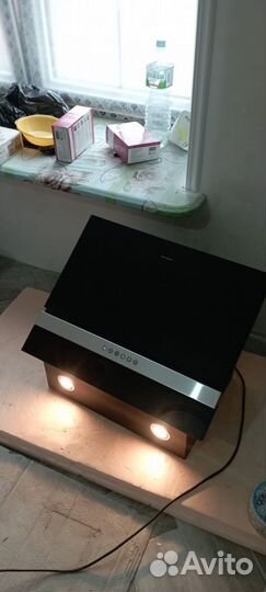 Кухонная вытяжка бу