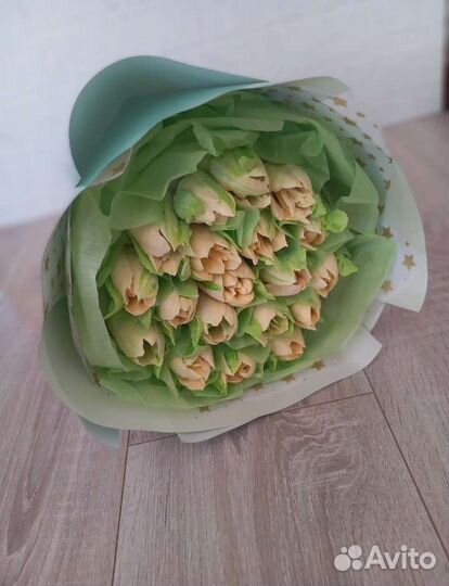 Большой букет из тюльпанов