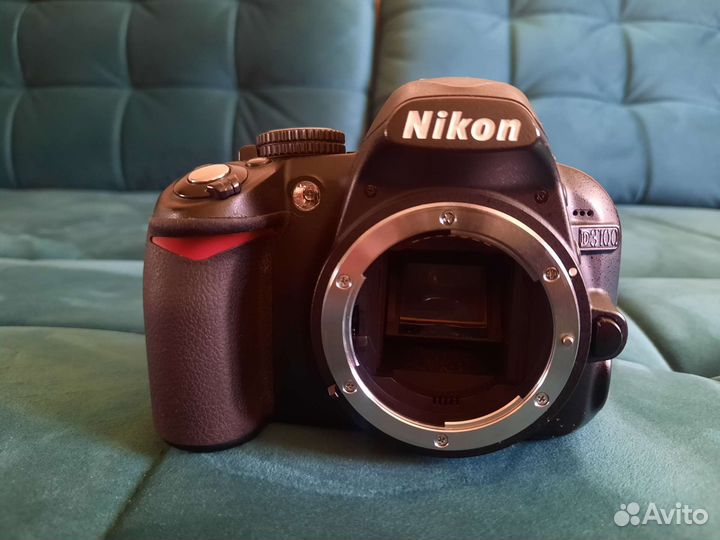 Nikon D3100 (body) на запчасти
