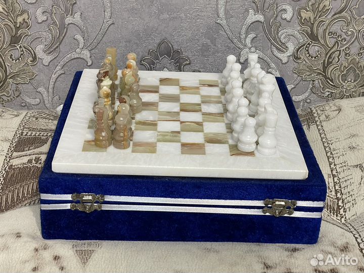 Шахматы из оникса