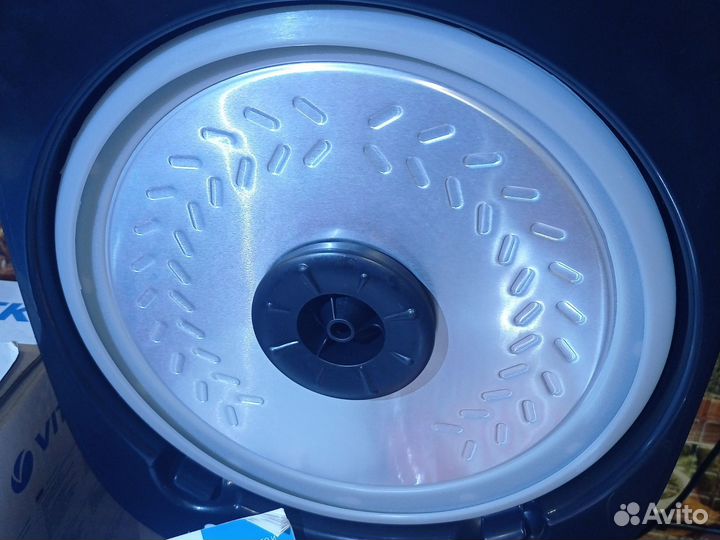 Мультиварка почти новая