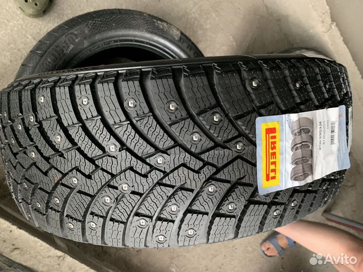 Pirelli Ice Zero 2 225/40 R18