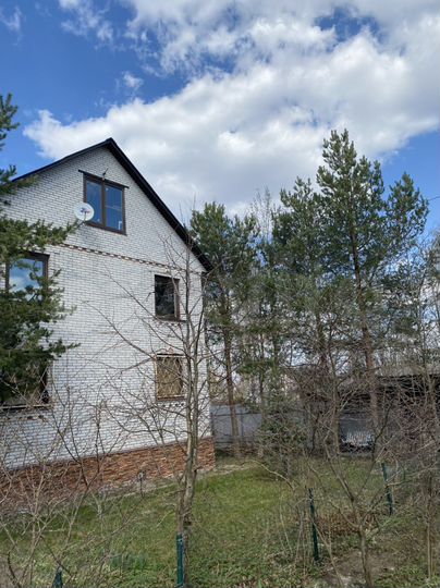 Дом 172 м² на участке 8 сот.