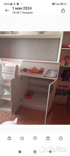 Детская кровать чердак со столом и шкафом