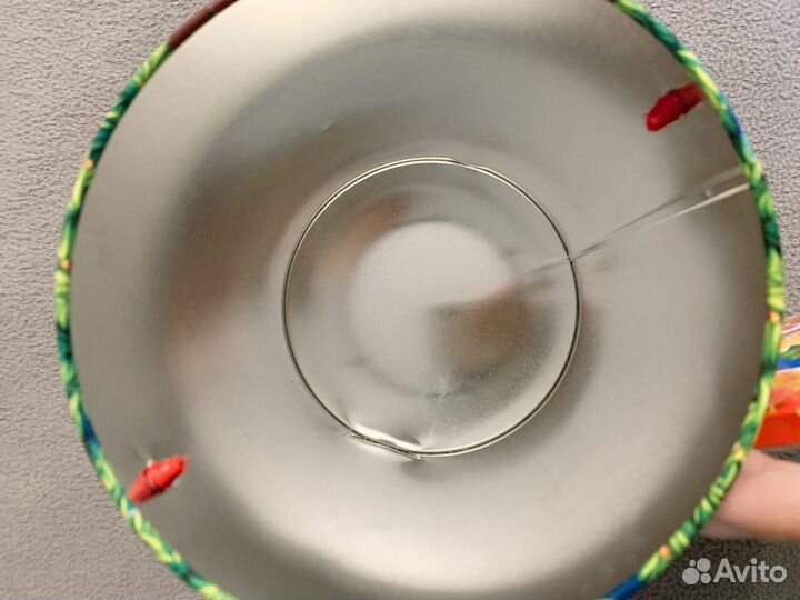 Новогодняя жестяная банка для подарка