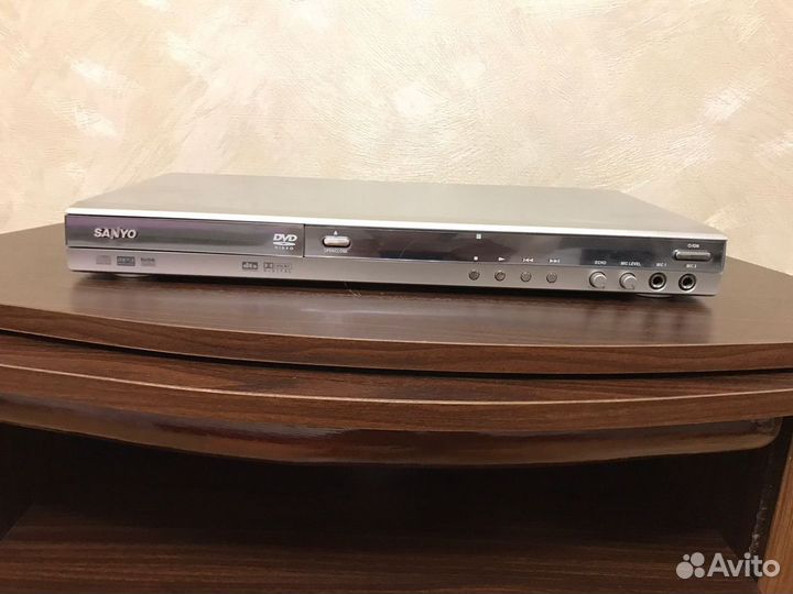 DVD плеер sanyo japan osaka