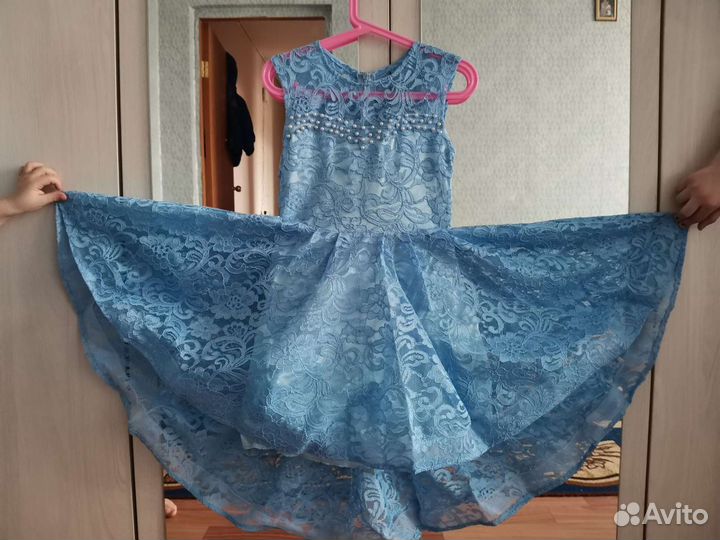 Платье праздничное