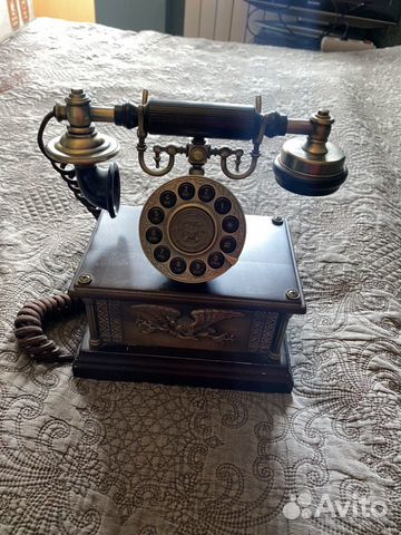 Старый телефон, домашний телефон в ретро стиле