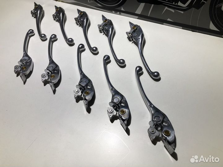 Рычаги переднего тормоза с регулировкой (Новые)
