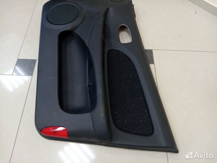 Обшивка двери передняя правая Hyundai Sonata EF