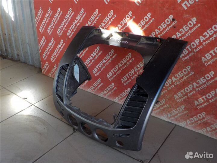 Рамка магнитолы Mitsubishi L200 KB 2006-2016