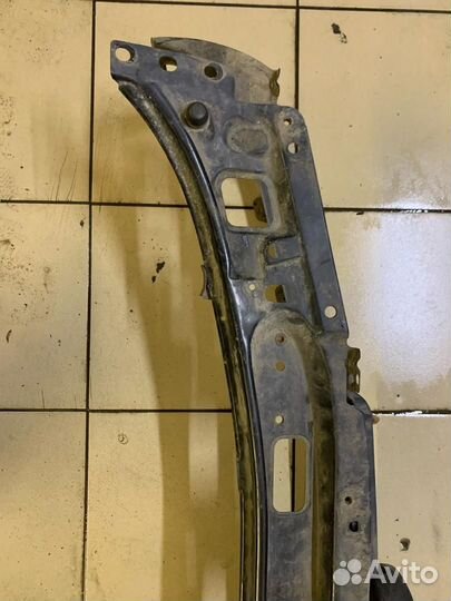 Передняя панель (телевизор) Volkswagen Passat B3