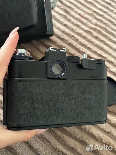 Плёночный фотоаппарат зенит