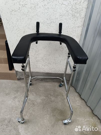 Ходунки для взрослых на колесах