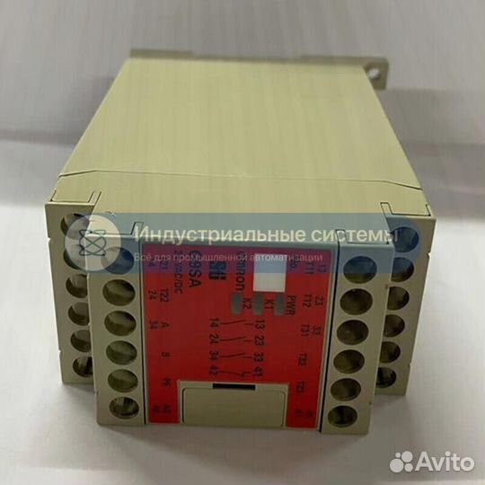 Реле безопасности Omron G9SA-301