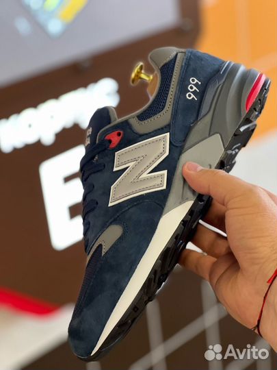 Комфортные кроссовки New Balance 999