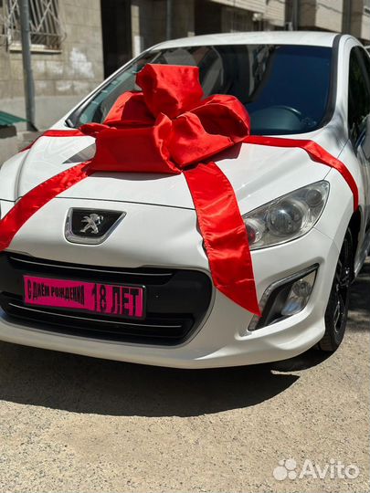 Большой бант на машину