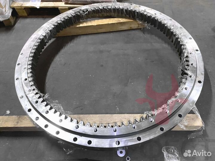 Поворотный круг Hyundai R220LC-9A 81N6-00021