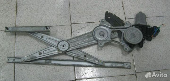 Стеклоподъемник задний левый Nissan Teana J32