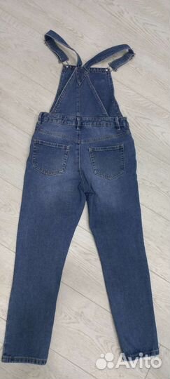 Джинсовый комбинезон
