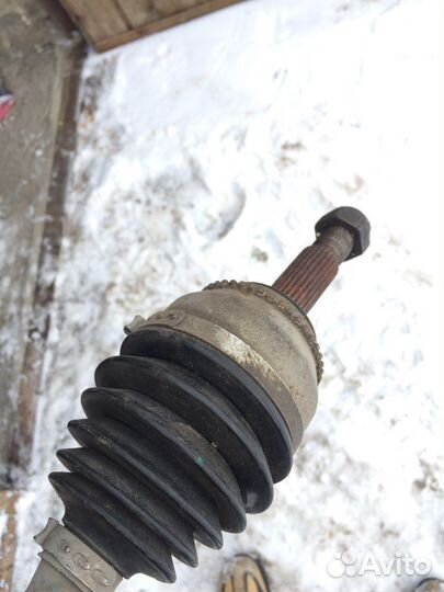 Привод перед/левый CU2 4g63t