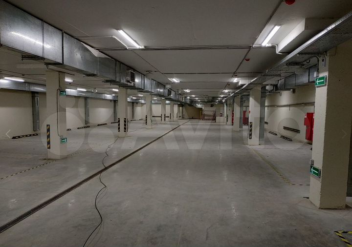 Машиноместо, 15 м²