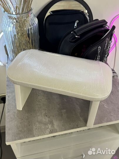 Подставка для рук маникюрная