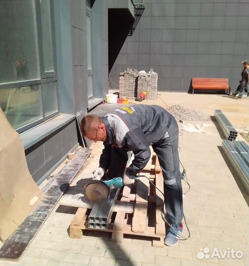 Разнорабочие Рабочие Бригады Подсобники Землекопы