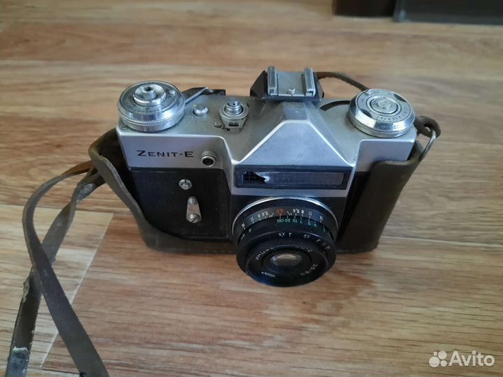 Плёночный фотоаппарат Зенит Б