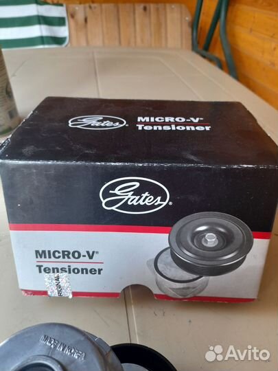 Натяжитель ремня