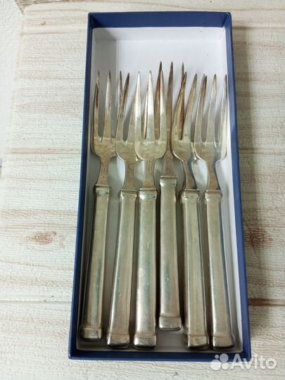 Наборы ложек, вилок и ножей