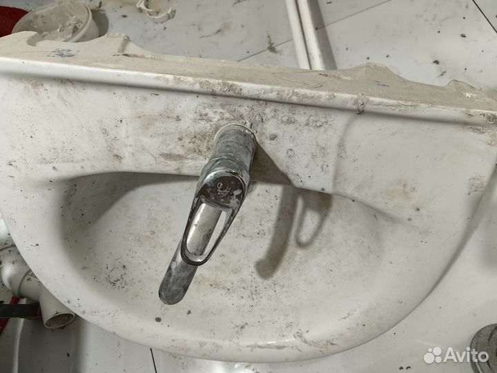 Раковина со смесителем бу