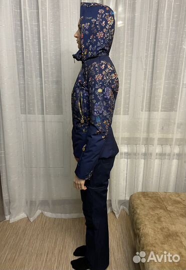 Горнолыжный костюм женский