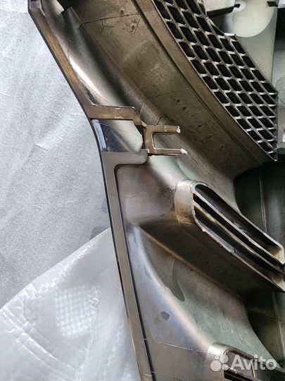 Продам решетку радиатора murano z51