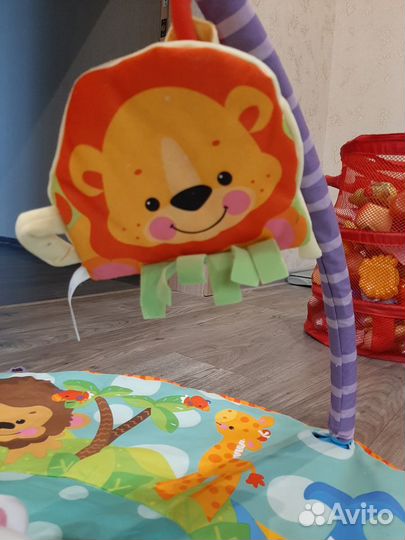Развивающий коврик