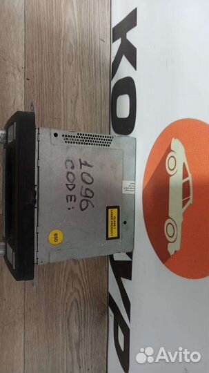 Магнитола шттаная Volkswagen Golf 5+ 5M0035186B